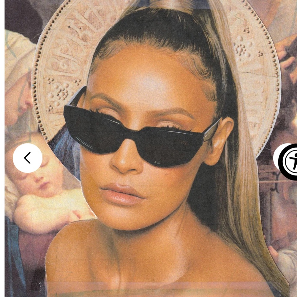 Dezi On Read Black Sunglasses